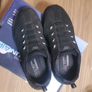 Sketchers flex elite shoes